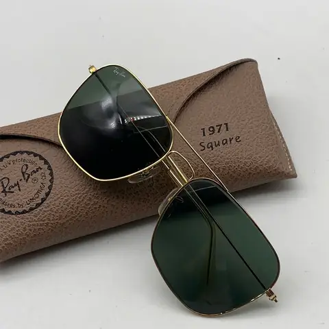 Kính Rayban Mắt Vuông