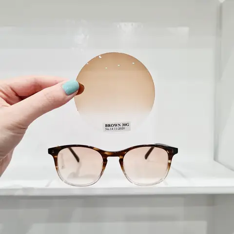 Làm Mắt Kính Râm Cận