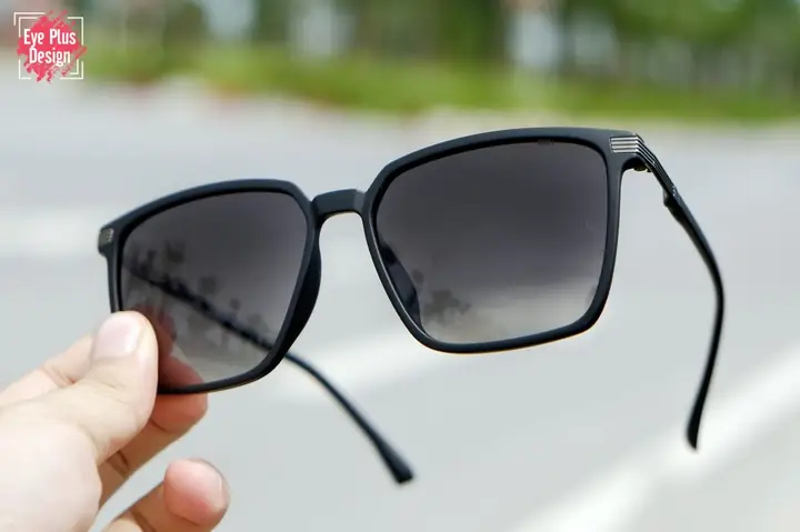 Làm Mắt Kính Râm Cận