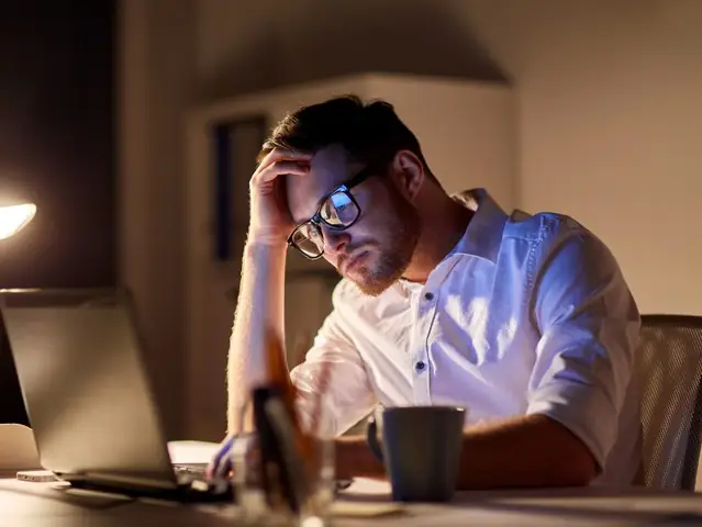 Mắt Kính Bảo Vệ Mắt Trước Máy Tính
