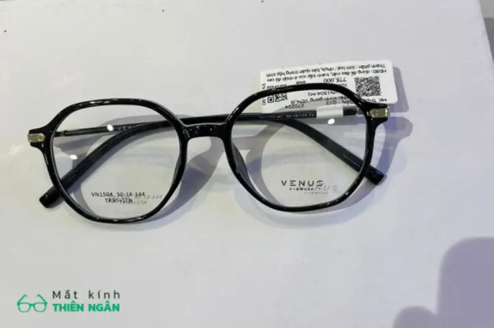 Mắt Kính Benus