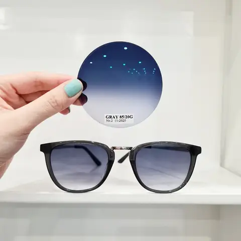 Mắt Kính Cận Râm