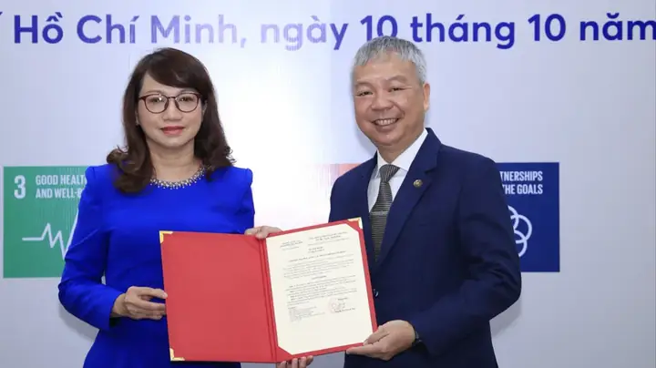 Mắt Kính Chi Trương Định