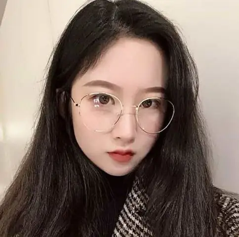 Mắt Kính Cho Người Mặt Dài