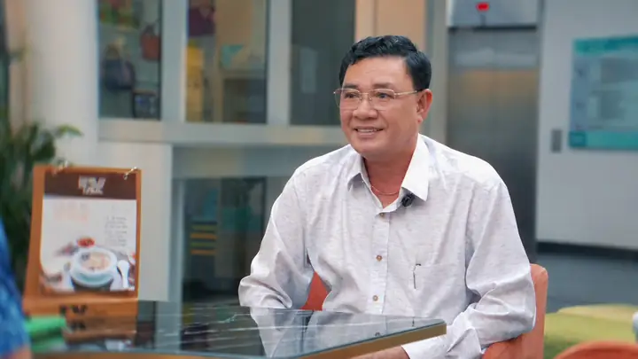Mắt Kính Mười Mắt Kính Mười