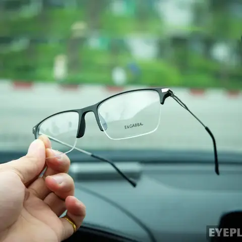 Mắt Kính Nửa Gọng Nữ Mắt Kính Nửa Gọng Nữ