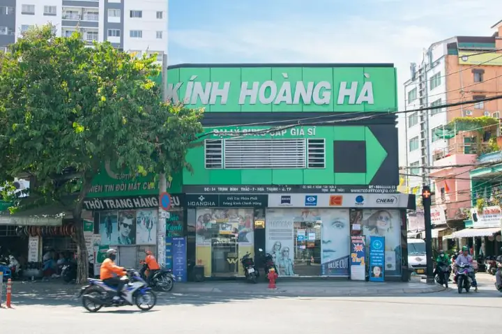 Mắt Kính Quận Tân Phú