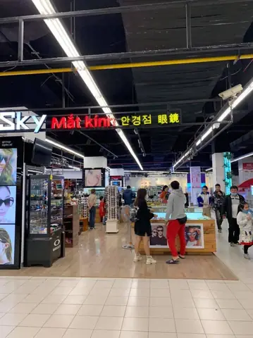 Mắt Kính Sky Đà Nẵng