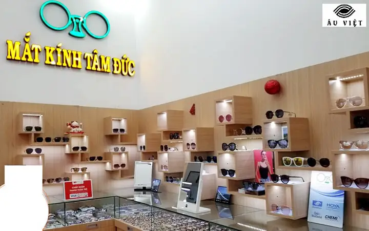 Mắt Kính Tâm Đức Có Tốt Không