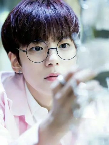 Mắt Kính Tròn Nobita