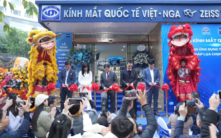 Mắt Kính Việt Nga