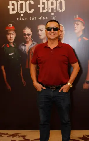 Mắt Kính Xã Hội Đen