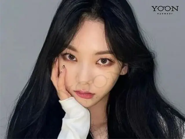 Mắt Xếch Nên Đeo Kính Gì