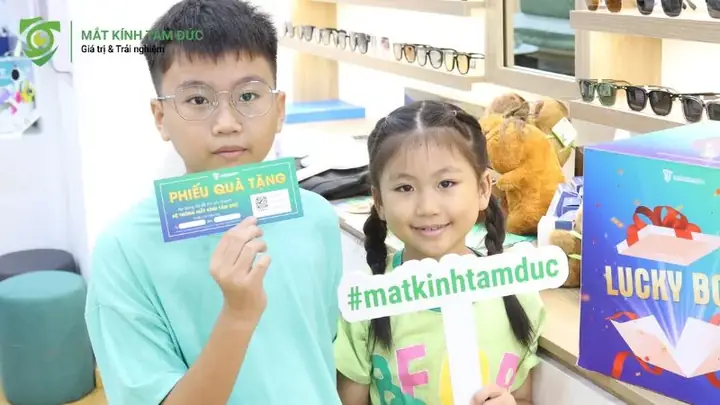Mua Mắt Kính Cho Bé Ở Đâu Tphcm