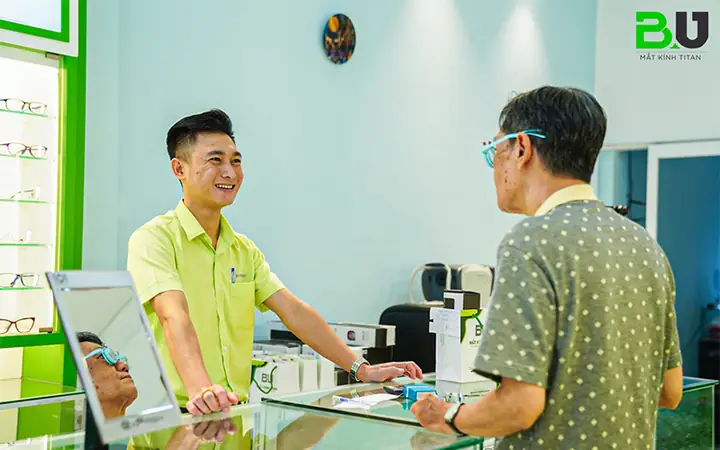 Nước Rửa Mắt Kính Cận Mua Ở Đâu