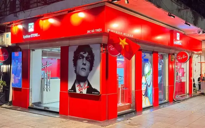 Thay Mắt Kính Rayban Ở Hà Nội